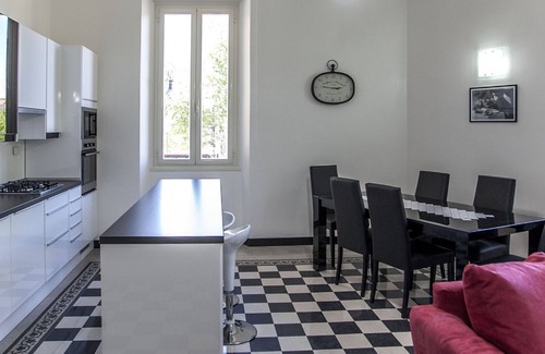 Testaccio Apartment | 4BR Home in a Vibrant Neighborhood