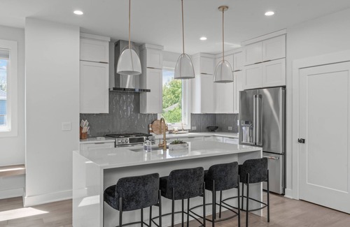 Downtown House | 4br House Ensuite with Amazing Day & Night Roof Top Views in Raleigh