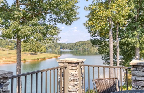 Saxony Forest House | 4BR Luxury Lakefront, big view, Private boatslip, pool table, 15 min Clemson!