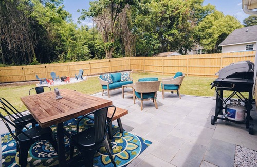 Charlotte House | 4BR Oasis w/King & Private Yard near Downtown