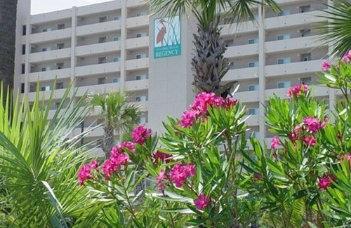 Navarre Beach Condo | 4th Floor ~ Coastal Design, Walk In Shower! Open Sept 20 - Oct 3 ~ Discounted!