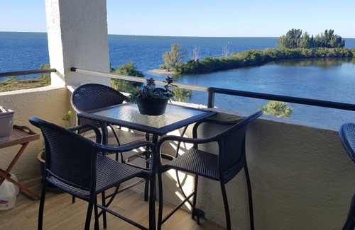 Hudson Condo | 4th Floor END UNIT with Gorgeous Views of the Ocean at Gulf Island Resort
