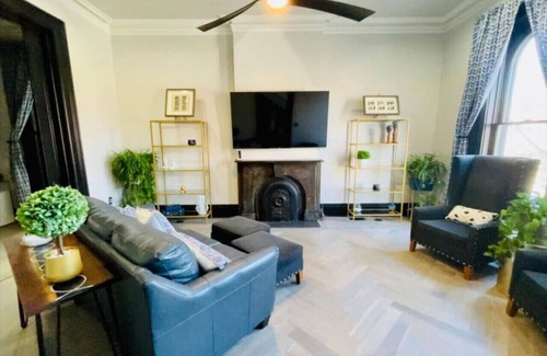 Downtown Indianapolis House | 5,000 sq ft Historic Fletcher Place Home-Sleeps 22