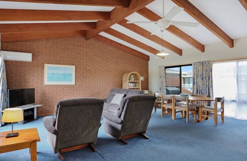 Merimbula Apartment | 5/11 Beach Street, Merimbula