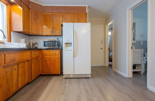 Buffalo House | ♥ 5 BDR ♥ Entire Home ♥ Comfy Beds ♥ Fast WiFI ♥ Perfect for families!