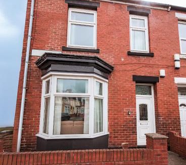 Sunderland Apartment | 5 Bed Home - Secure Parking - Contractors welcome