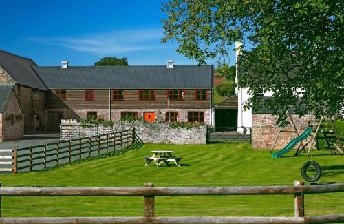 Llyswen House | 5 Bed in Hay on Wye BN358