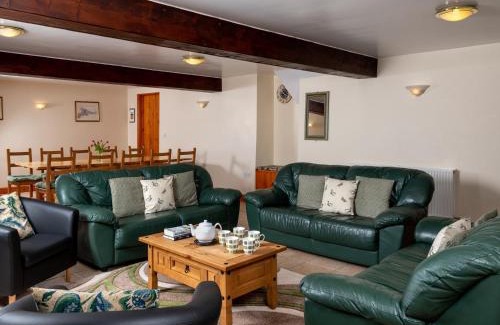 Llyswen House | 5 Bed in Hay on Wye BN358