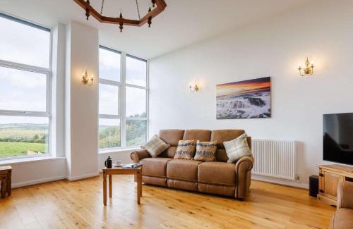 Whitstone House | 5 Bed in Widemouth Bay 89900