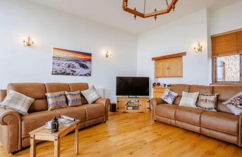 Whitstone House | 5 Bed in Widemouth Bay 89900