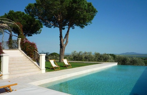 Castiglione della Pescaia Villa | 5 bedroom Maremma coast villa rental