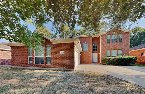 Atascocita House | 5-bedroom/4 Bath house for Traveling Nurses, Students and Single Families