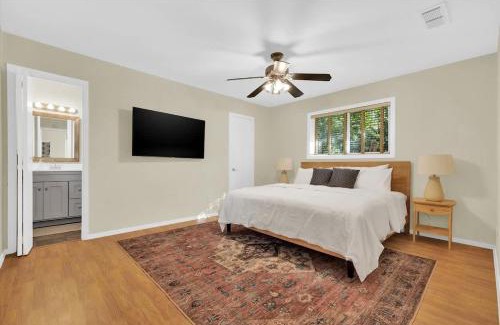 Barton Hills House | 5 Bedroom 4 Bath Zilker Villa Big Yard in Zilker Barton Hills