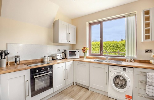 Tilney Fen End Cottage | 5 bedroom accommodation in Walpole Highway, near Wisbech