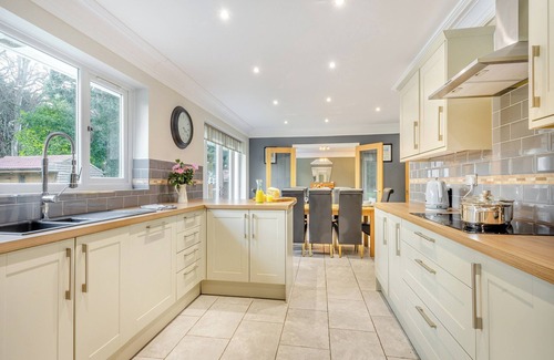 Overstrand Cottage | 5 bedroom accommodation in Overstrand