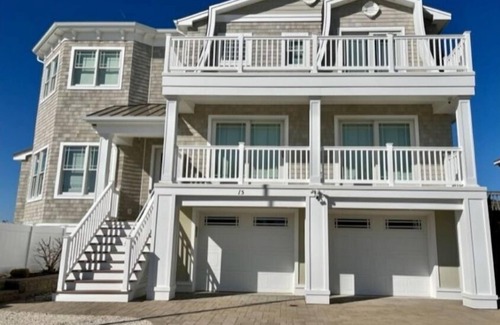 Harvey Cedars House | 5-bedroom bay front house w pool, w generous social area, short walk to beach