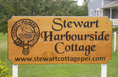 West Point Cottage | 5 bedroom cottage - sleeps 10, near the beach - West point PEI