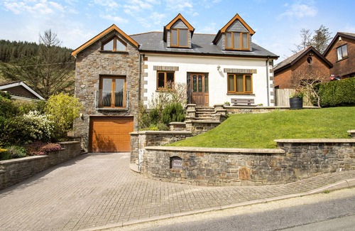 Llanafan Cottage | 5 bedroom accommodation in llanafan/Aberystwyth