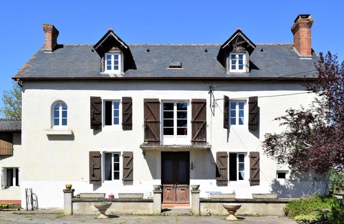 Miossens-Lanusse House | 5 bedroom nice home in Miossens Lanusse