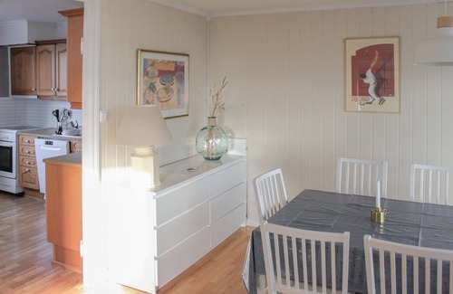 Vestbygd House | 5 bedroom nice home in Borhaug