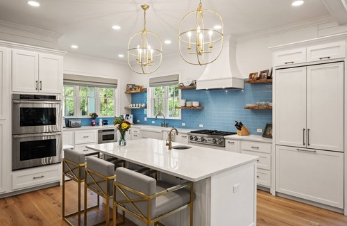 East Beach House | 5-bedroom Oceanview beauty is just steps away from the ocean