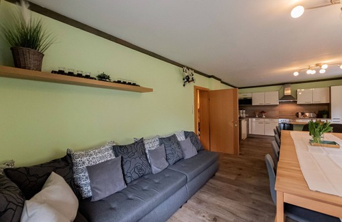 Fusch an der Grossglocknerstrasse Ski Chalet | 5 Bedroom Self Catered Chalet