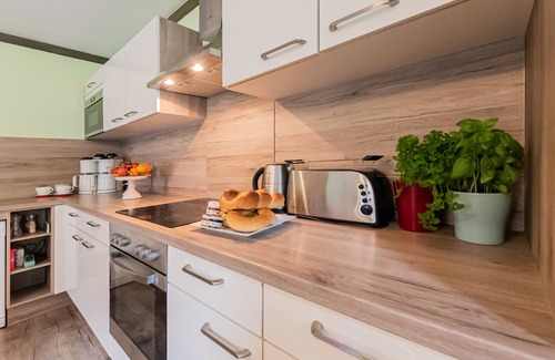 Fusch an der Grossglocknerstrasse Ski Chalet | 5 Bedroom Self Catered Chalet