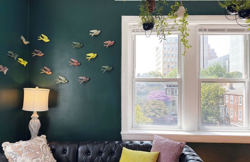 Washington Square West Apartment | 5 Beds 1 King 4 Queen-Size Beds Beautiful Spacious 1 Bedroom 1 Bath Apartment