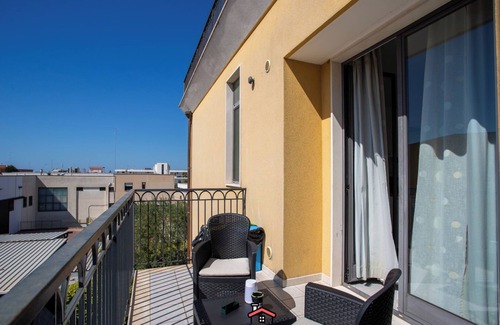 Bitonto Apartment | 5 Bnb delle Nazioni with parking,9min Airport Sea