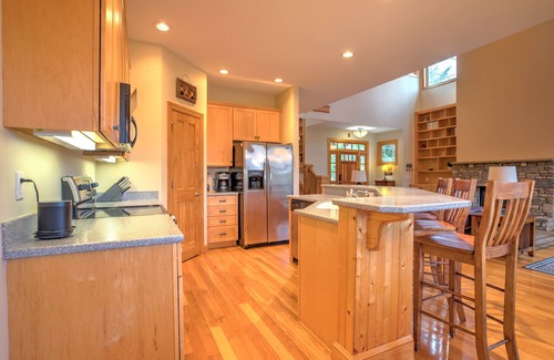 Lake Lure House | 5 Br/3.5 Ba. 3 KING BEDS. LAKE FRONT. FIREPIT. GAME ROOM. MULTIPLE PORCHES.