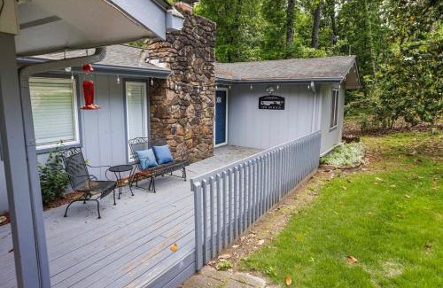 Shell Knob House | 5 BR lakefront home with swim dock bunk room High Speed WiFi