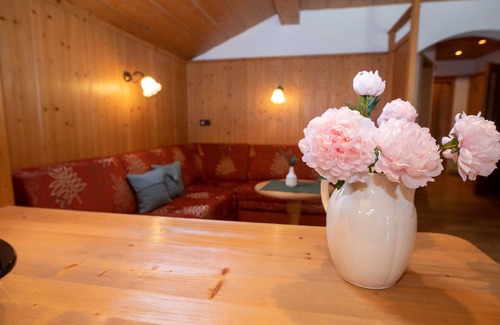 Ruhpolding Apartment | 5 Holiday apartment 85sqm, balcony, kitchenette, 2 bedrooms, 1 bed-sitting room, WLAN