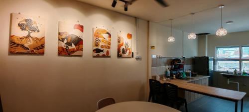 Kuching House | 5 Loaves & 2 Fishes Roomstay Opposite GH
