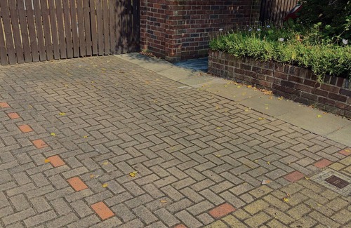 York House | 5 Lockside free private parkingcentral