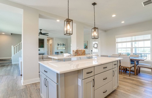 Livingston House | 5 Mi to Lake Anna State Park: Modern Family Home!