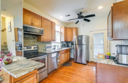 Lower Central NE House | 5 Mi to US Capitol: Washington DC Townhome