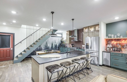 Wilmington House | 5 Mi to WEC: Pet-Friendly Home in Wilmington