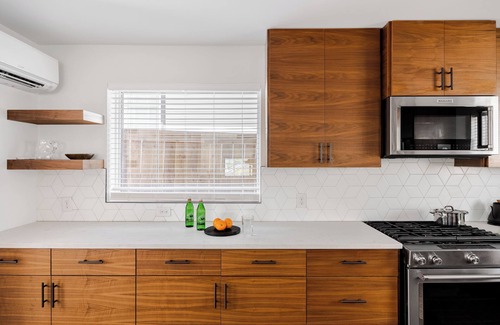 Blackshear-Prospect Hill House | 5 Min from Moody - Austin's Eastside Gem