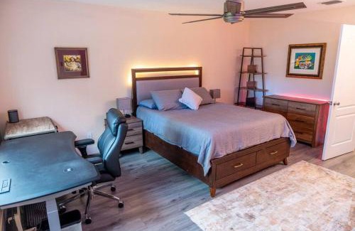 Fort Lauderdale House | 5 min to airport and 15 min to beach!