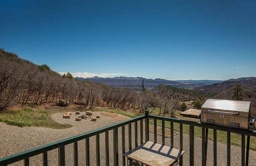 Durango House | 5 Min To Downtown Durango, Privacy, Bordering National Forest!