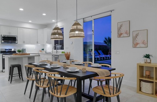 Anastacia House | 5 mins to Coachella - Pool, Spa, Fireplace, Games