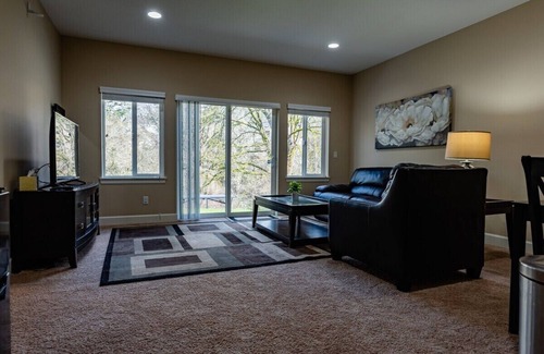 Bethany Apartment | 5 Minutes Bethany Village NW Portland One Bedroom