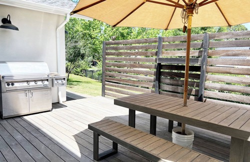 Parkside House | 5 minutes from campus. Stunning large home in beautiful neighborhood.