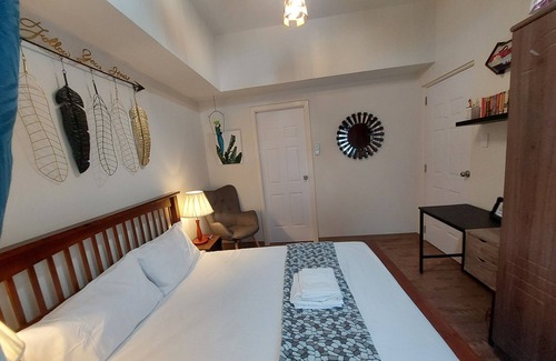 Mactan Export Processing Zone Condo | 5 MINUTES FROM THE AIRPORT 1 BEDROOM WITH BALCONY