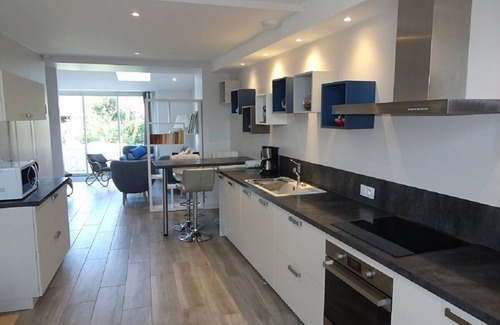 Penvins House | 5 minutes from the beaches: great comfort and attractive services for 8 people