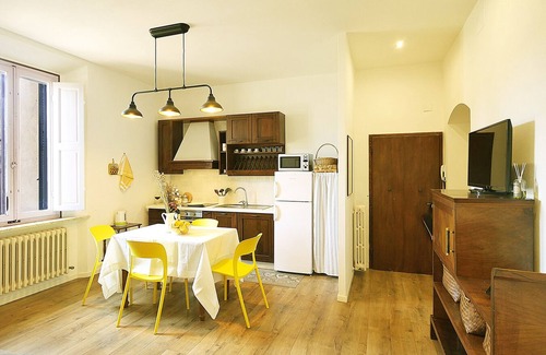 Donoratico Apartment | 5 minutes from the sea, Apartment "La Stazione", for families in the town center