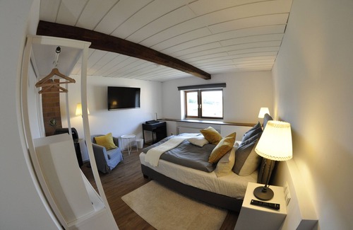 Reimerath Other | 5 minutes from the Nürburgring. Farmhouse with 8 sleeping places.