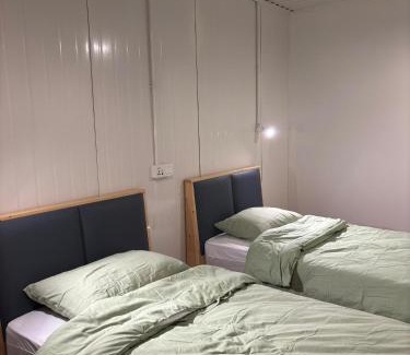 Penampang Hotel | 5 Minutes Lodge