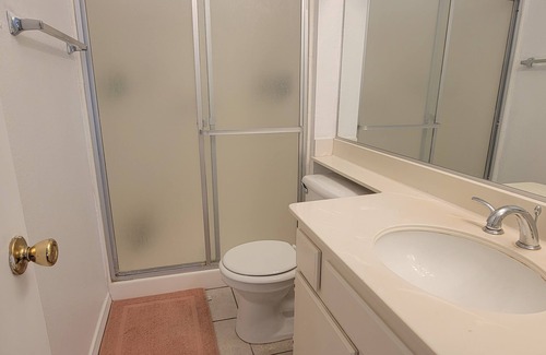 Stevenson Ranch House | 5 minutes to the Magic Mountain theme park! The whole family-sized townhouse.