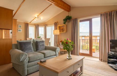 Mullacott House | 5 Ocean View Lodge - 3 Bed-Sleeps 6-TJS5OV